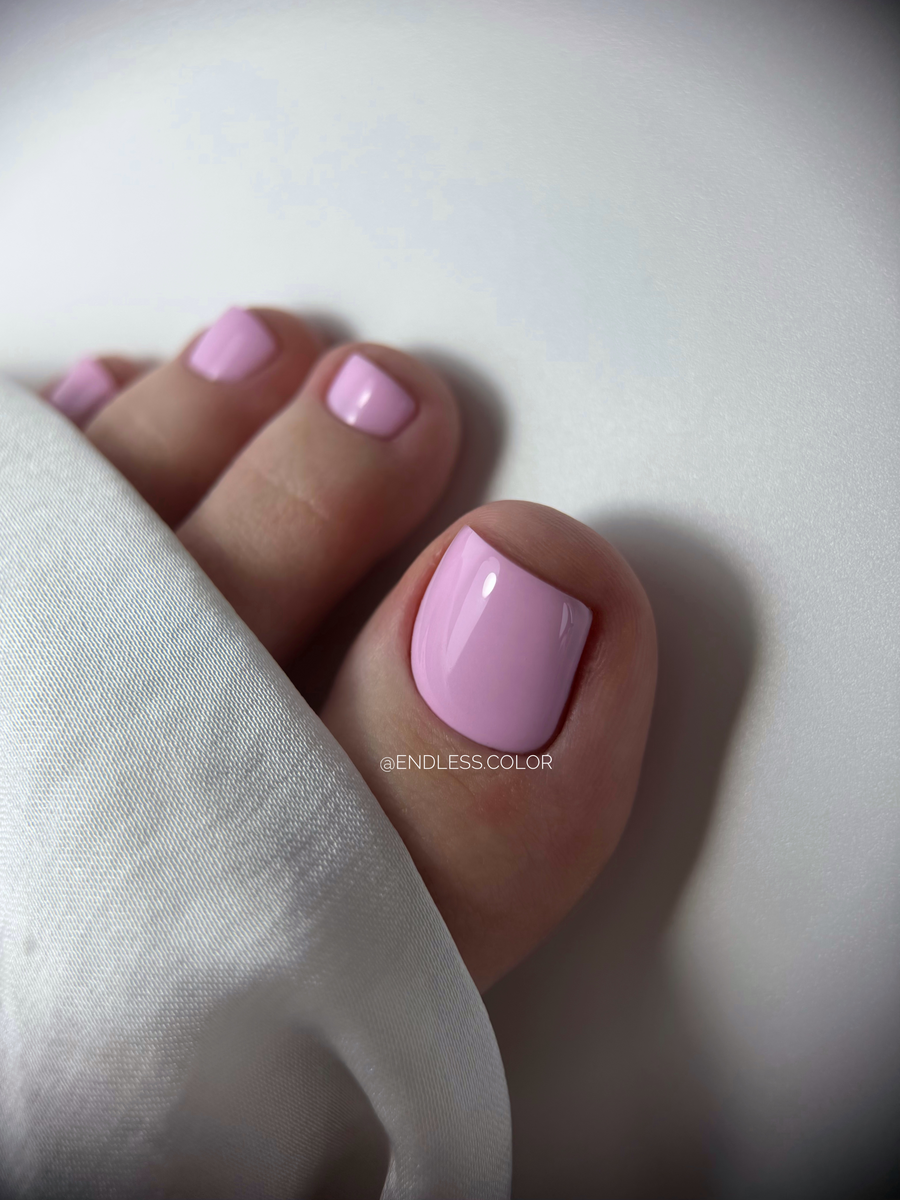Pédicure russe et couleur (vernis semi permanent)